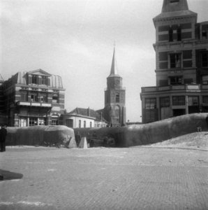Scheveningen, overzicht van de strand en boulevardversperringen Atlantikwall, Bestanddeelnr 900-6884