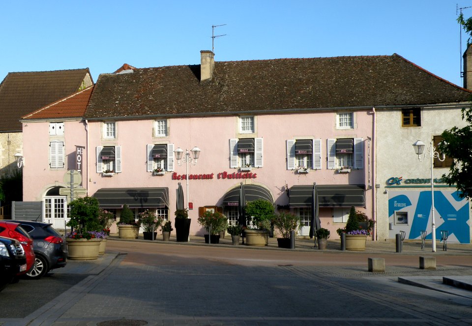 Santenay Place du Jet d'eau