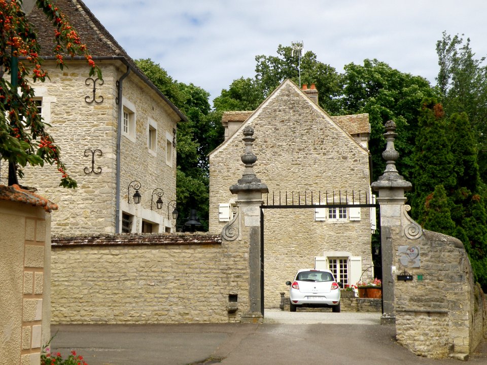 Santenay Rue des Petits Sentiers 1