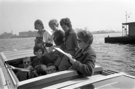 Schoolpersdag door de gemeente Amsterdam voor vertegenwoordigers van de Scholier, Bestanddeelnr 912-3270