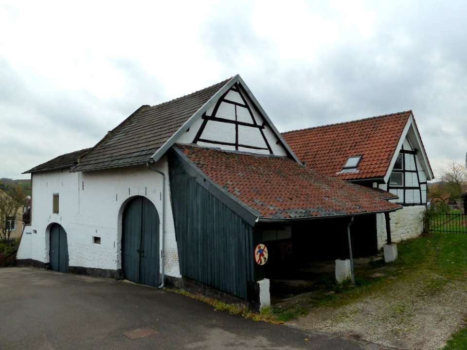 Schin op Geul-Kerkewegje 1 (2)
