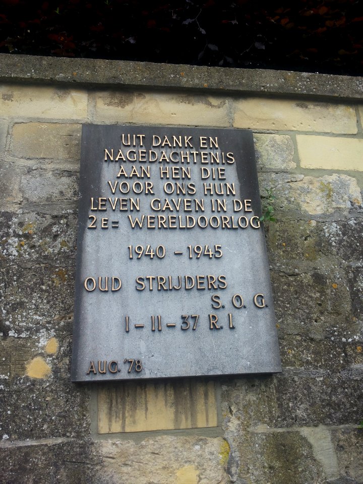 Schin op Geul-Oorlogsmonument (2)