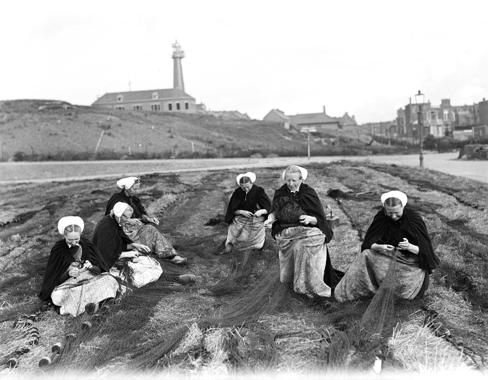 Scheveningen nettenboetsters, Bestanddeelnr 901-2897
