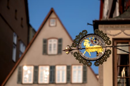 Schild des evangelischen Gemeindehauses Lamm in Tübingen 2019