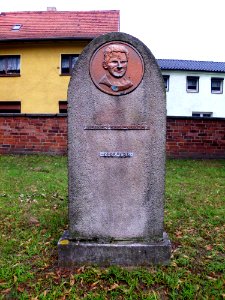 Scheunenstraße, Gedenkstein für Werner Steelenbinder