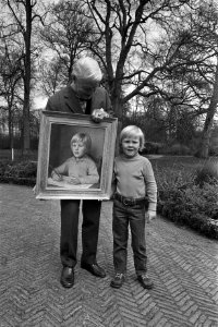 Schilderij van prins Willem Alexander tgv zesde verjaardag, Willem-Alexander , Bestanddeelnr 926-3495