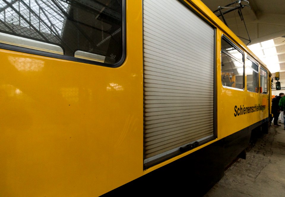 Schienenschleifwagen 201 002 im Betriebshof Waltherstraße (7)