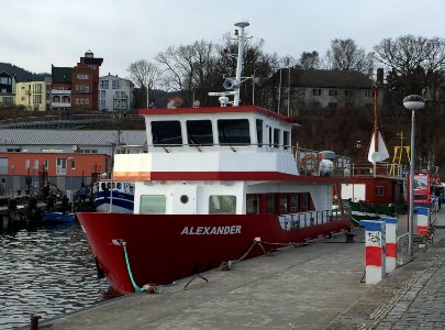 Schiff Alexander im Hafen Sassnitz