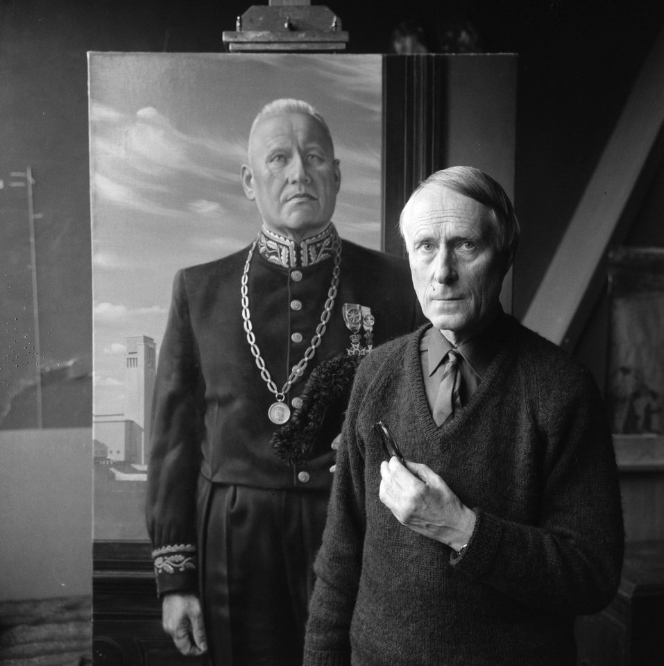 Schilder Carel Willink voor het schilderij dat hij maakte van burgemeester Joost, Bestanddeelnr 919-7730