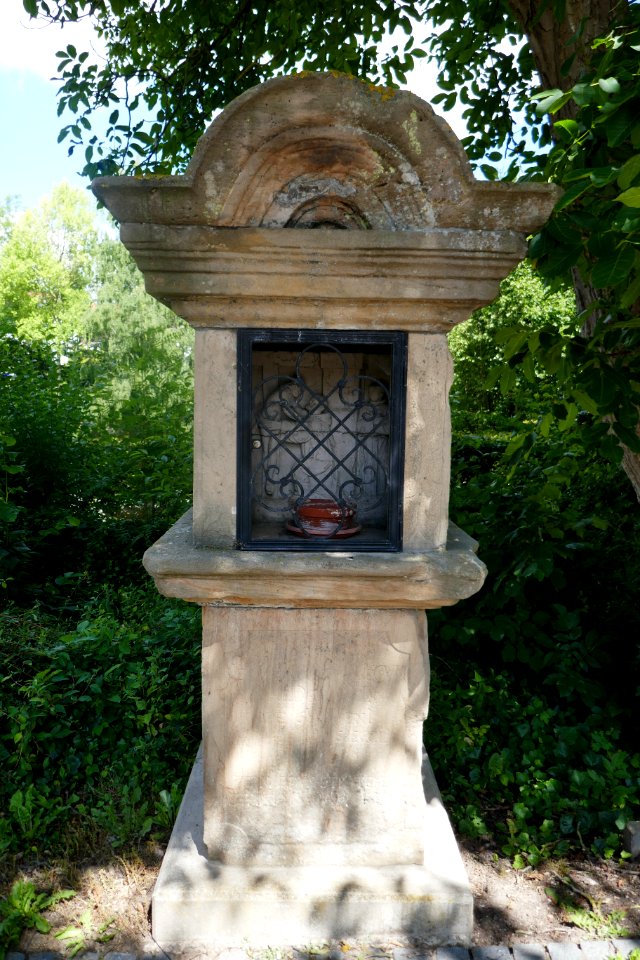 Scherfede - St. Bernhardus Bildstock - 1