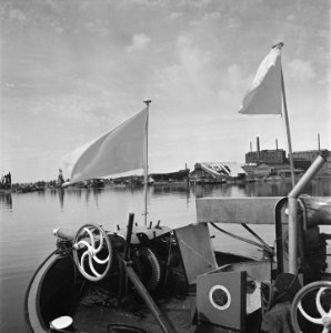Schepen in Amsterdamse haven, Bestanddeelnr 900-2956