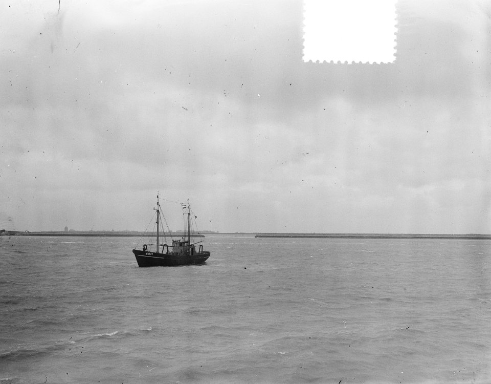 Schip als wachter voor doorbraak, Bestanddeelnr 905-5272