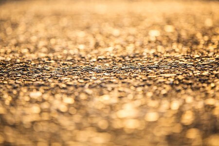 Light ground gold