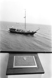 Schip waarmee de gasten arriveerden, Bestanddeelnr 932-6161