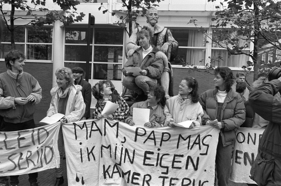 Schijnproces studenten tegen minister Deetman, Bestanddeelnr 934-3605