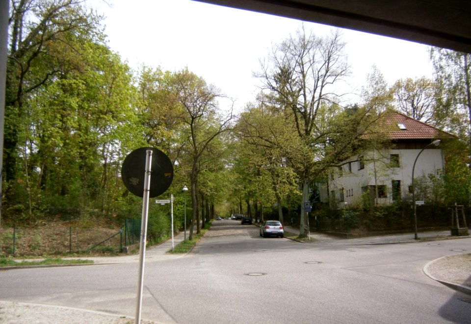 Schlachtensee KrottnaurerStraße P5030319 (2)
