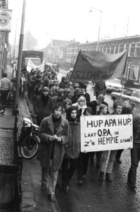 Scholieren in Amsterdam-Noord collecteren voor Biafra, Bestanddeelnr 923-1599
