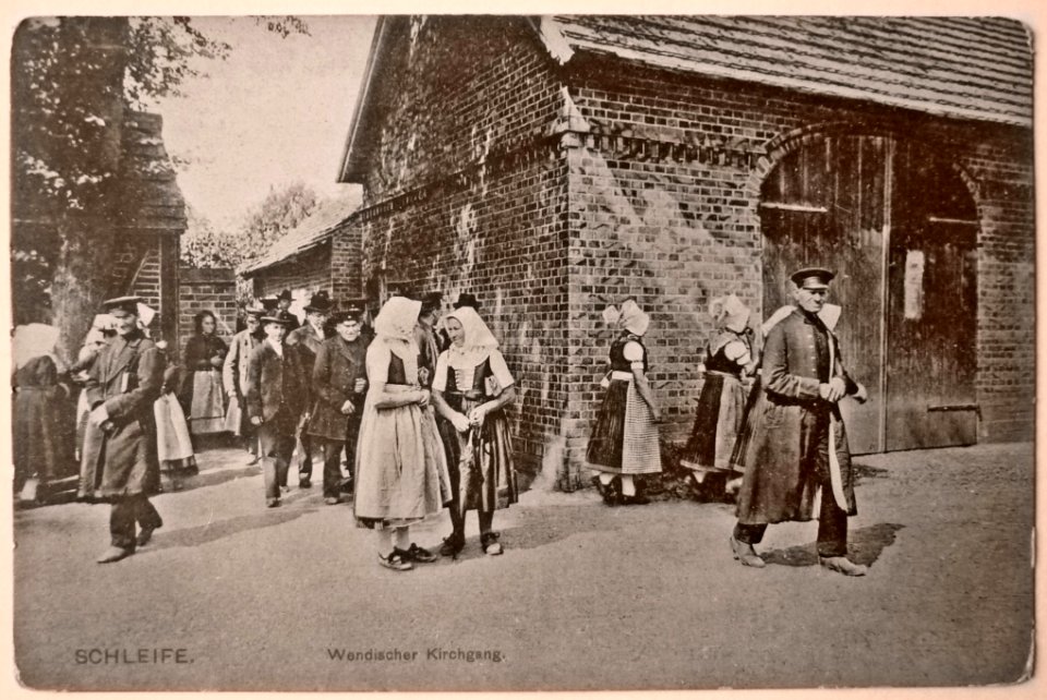 Schleife-Kirchgang