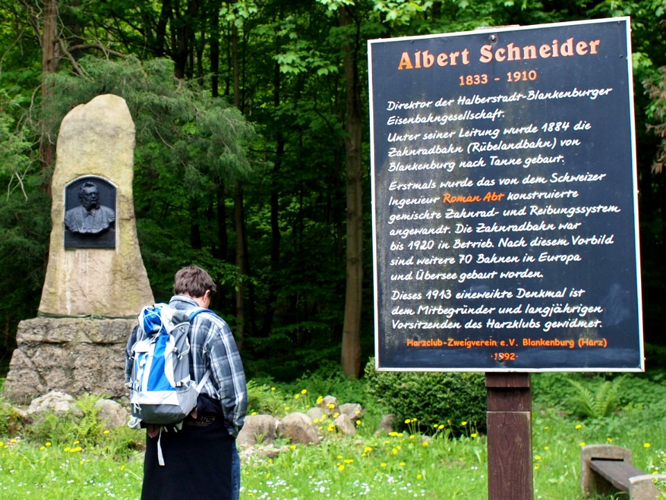 Schneider Denkmal (4)