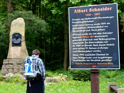 Schneider Denkmal (4)