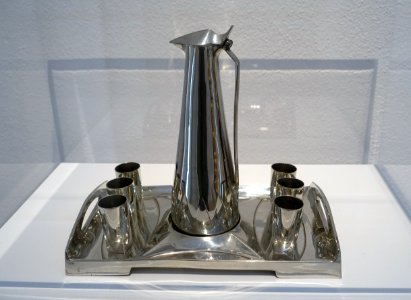 Schnaps service, designed by Albin Muller, Metallwarenfabrik Gerhardi & Co., Ludenscheid, 1904-1906, tin - Museum Künstlerkolonie Darmstadt - Mathildenhöhe - Darmstadt, Germany - DSC05995