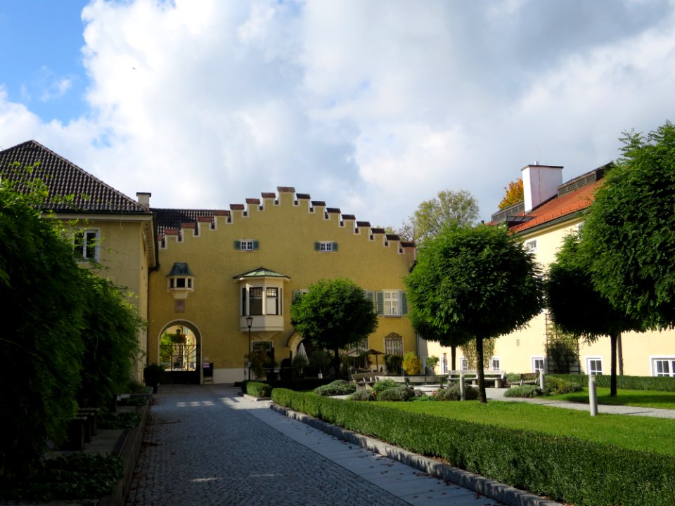 Schloß Zinneberg 1