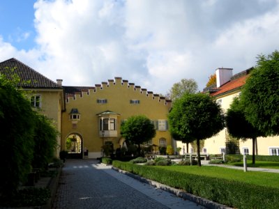 Schloß Zinneberg 1