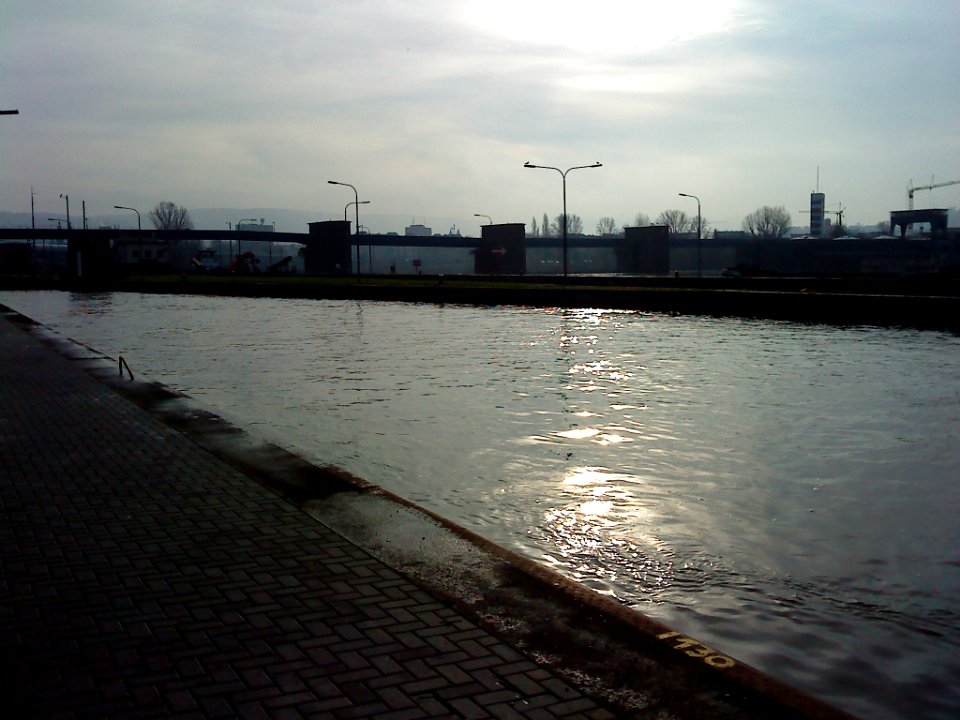 Schleuse Koblenz 02
