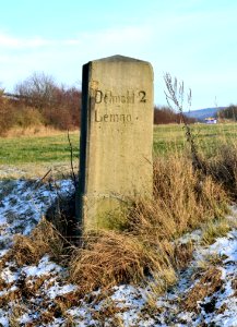 Schlangen - 09 - Meilenstein Weinberg (1)