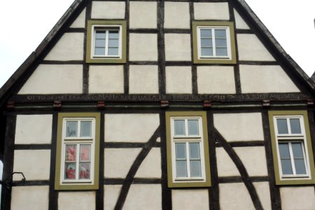 Schloß Neuhaus - Schloßstraße 4a - 2