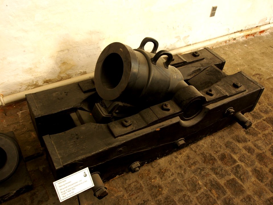 Schleswig Holstein 84 pounder bronze mortar in chair at the Royal Danish Arsenal Museum (Copenhagen)
