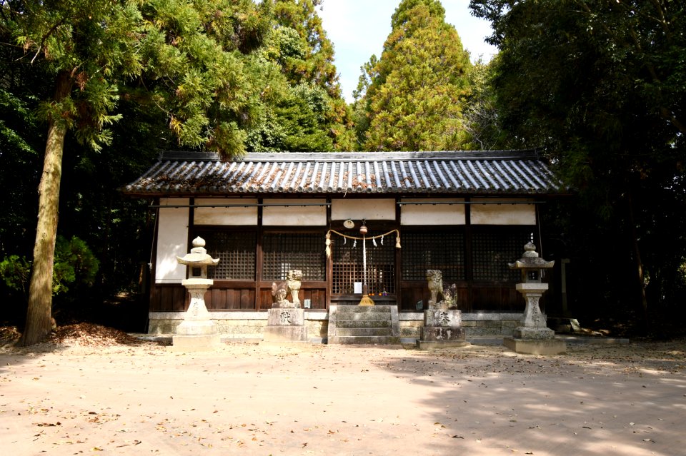 Sanuki-jinja, haiden-1