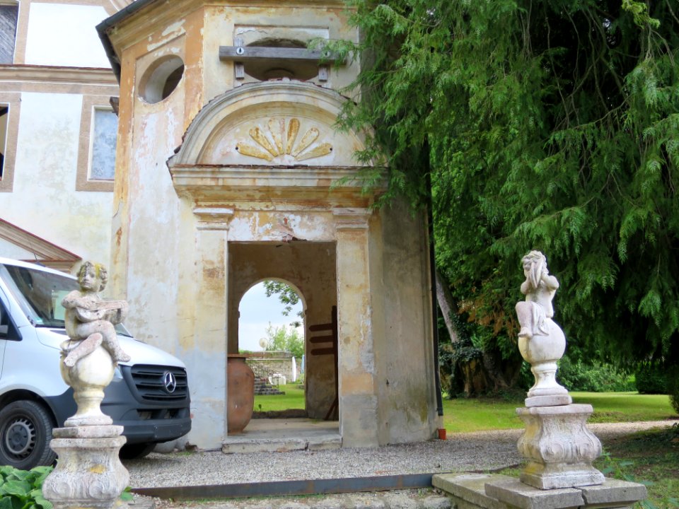 Schloß Guttenburg 2