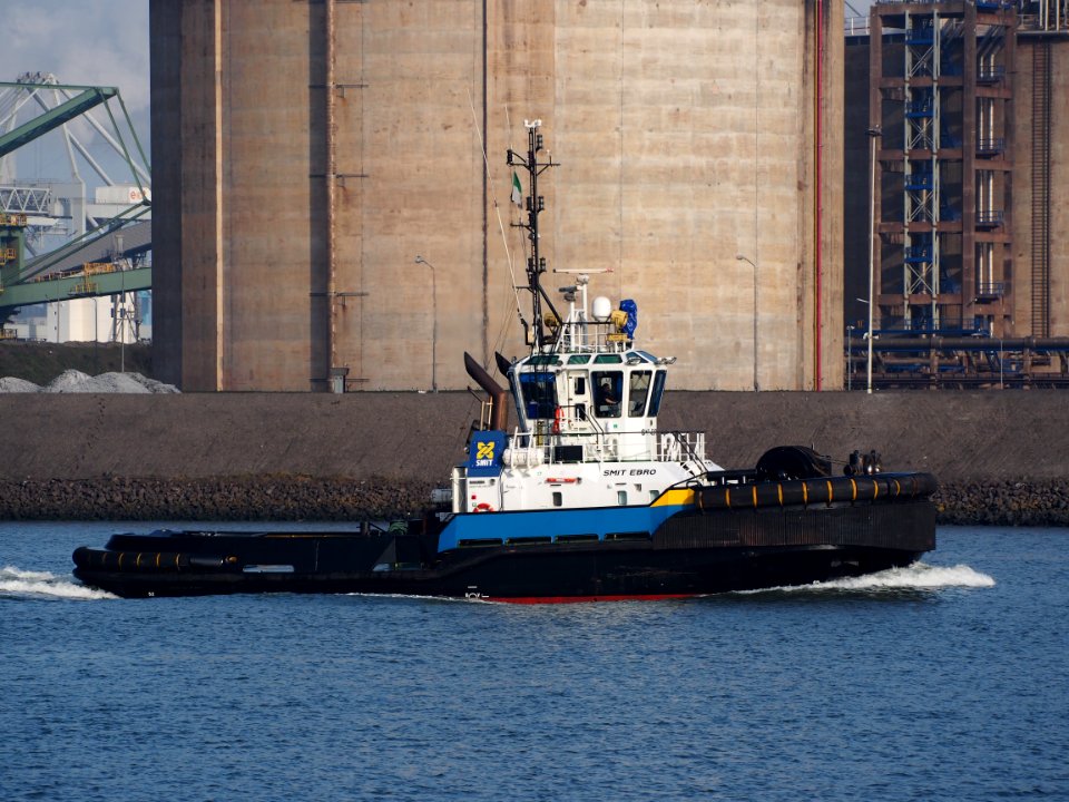 Smit Ebro - IMO 9476408 - Callsign C6XZ2, Mississippyhaven, Port of Rotterdam