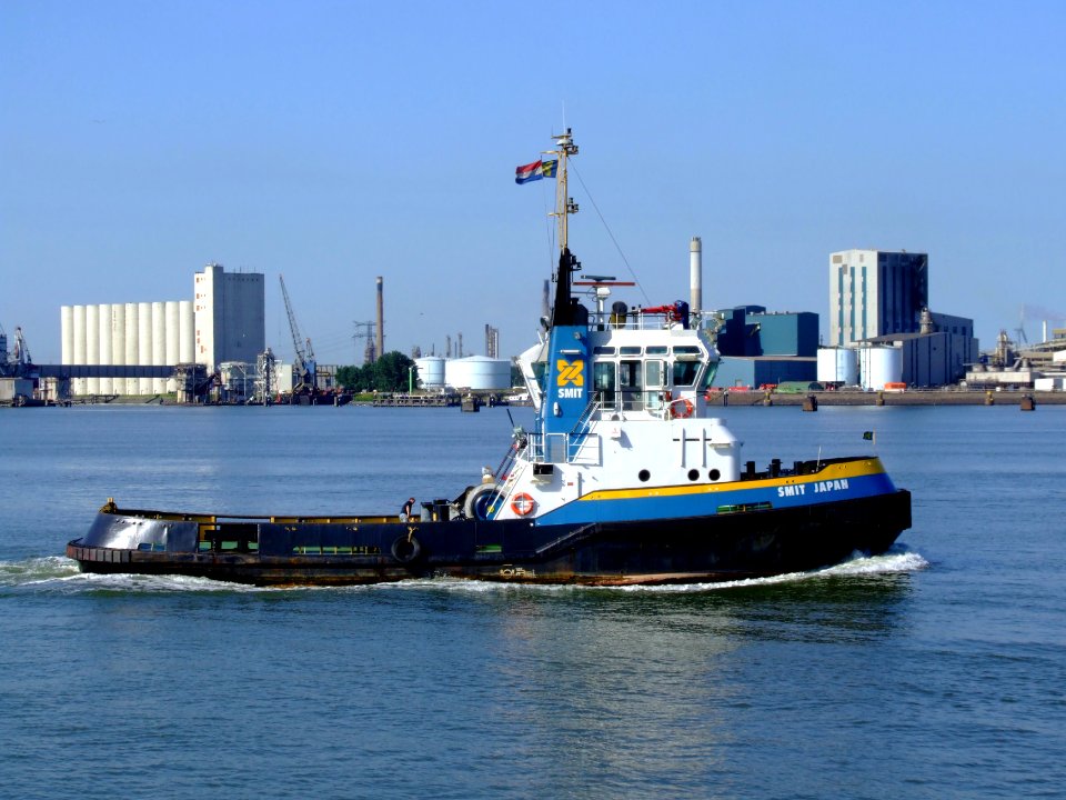 Smit Japan - IMO 8521464 p1 in the Calandcanal, Holland 08-Jul-2007