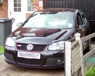 SmashedWindowCar