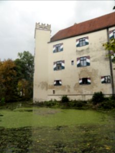 Schloss Mariakirchen nordwestlich (Aussenansicht)