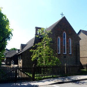 Smallfield Church Hall and Chapel, Smallfield (June 2013) (1)