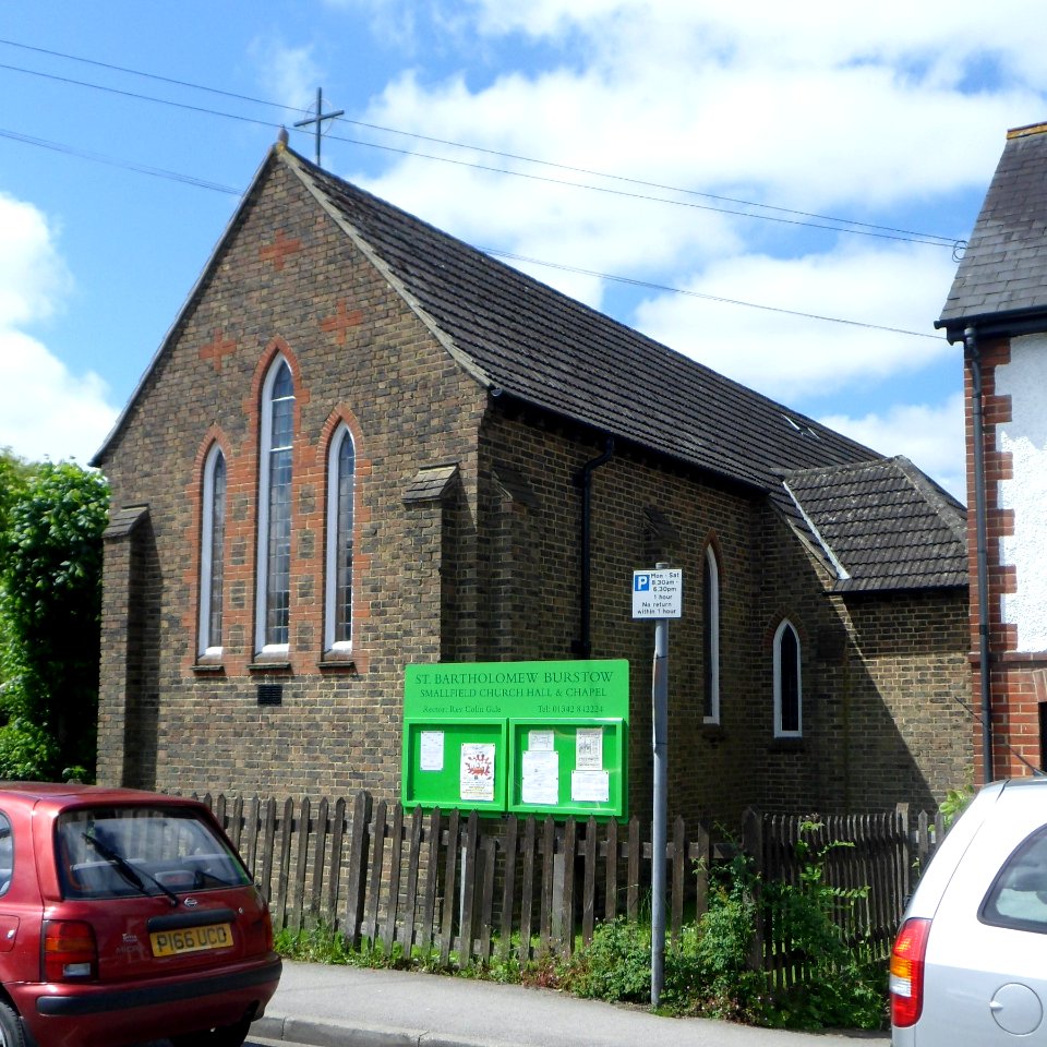 Smallfield Church Hall and Chapel, Smallfield (June 2013) (2)
