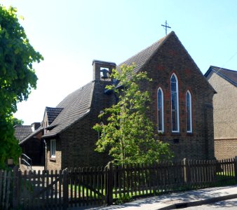 Smallfield Church Hall and Chapel, Smallfield (June 2013) (5)