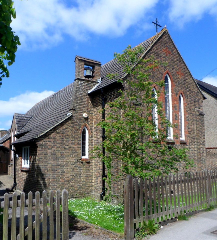 Smallfield Church Hall and Chapel, Smallfield (June 2013) (4)