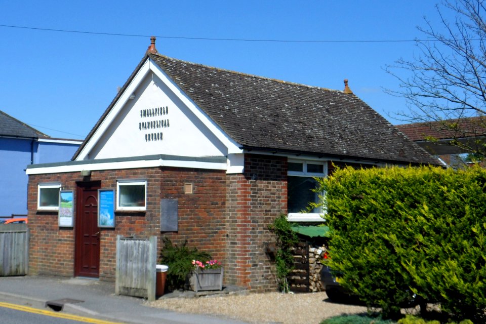 Smallfield Evangelical Church, Smallfield (June 2013) (8)