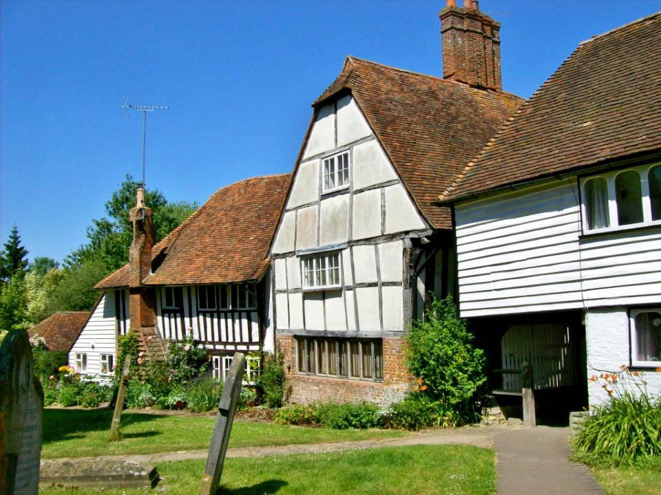 Smarden churchyard 2