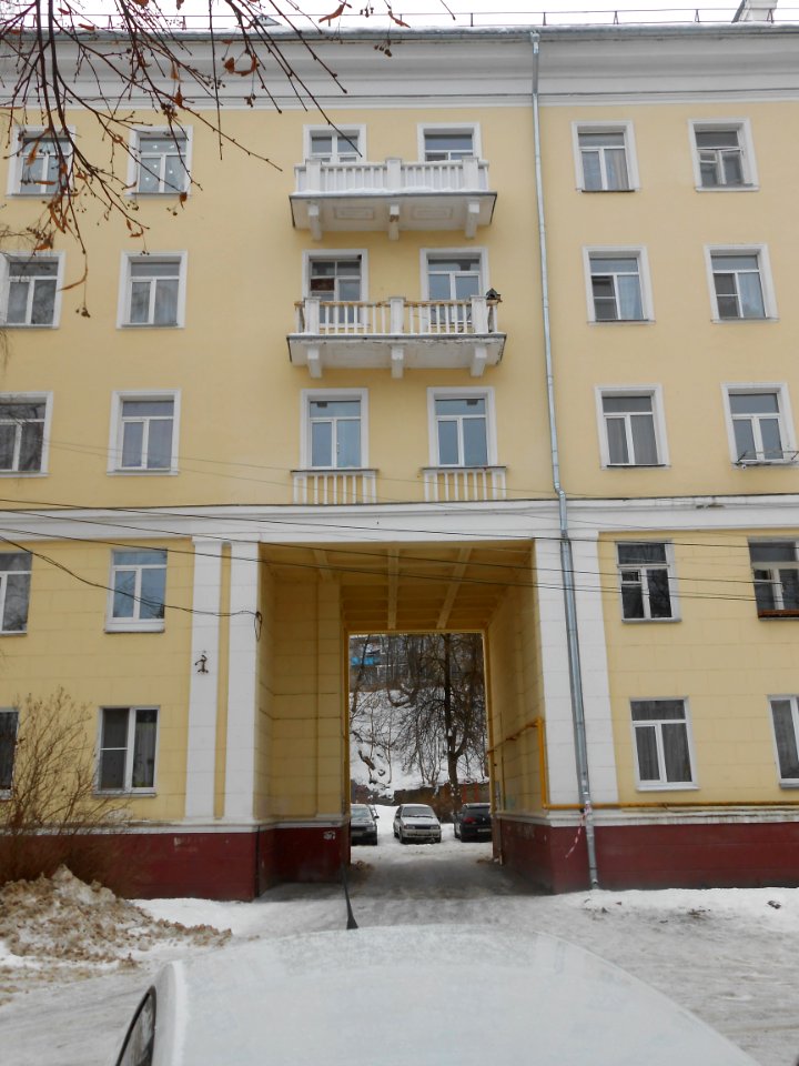 Smolensk, Bakunin Street, 10 - 06