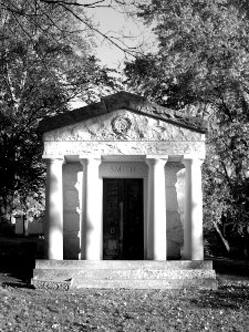 Smith mausoleum, Homewood Cemetery, 2020-11-08, 02