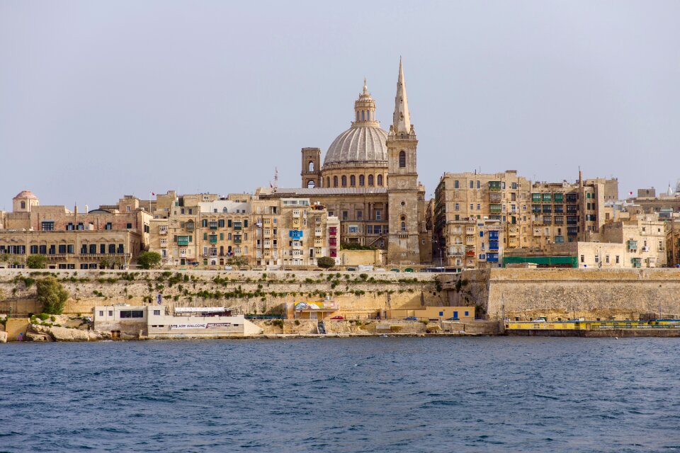 Travel city valletta