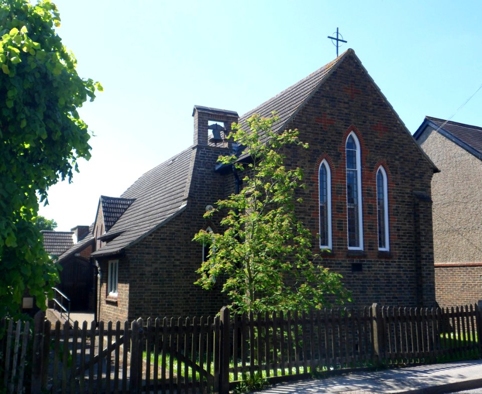 Smallfield Church Hall and Chapel, Smallfield (June 2013) (6)