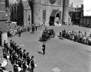 Sluiting Staten Generaal door Minister Beel Binnenhof, Bestanddeelnr 907-8580