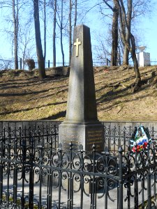 Smolensk - Tomb of General Skalon - 01
