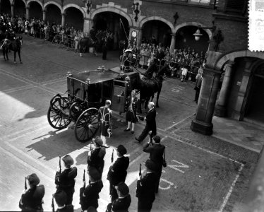 Sluiting Staten Generaal door Minister Beel Binnenhof, Bestanddeelnr 907-8578